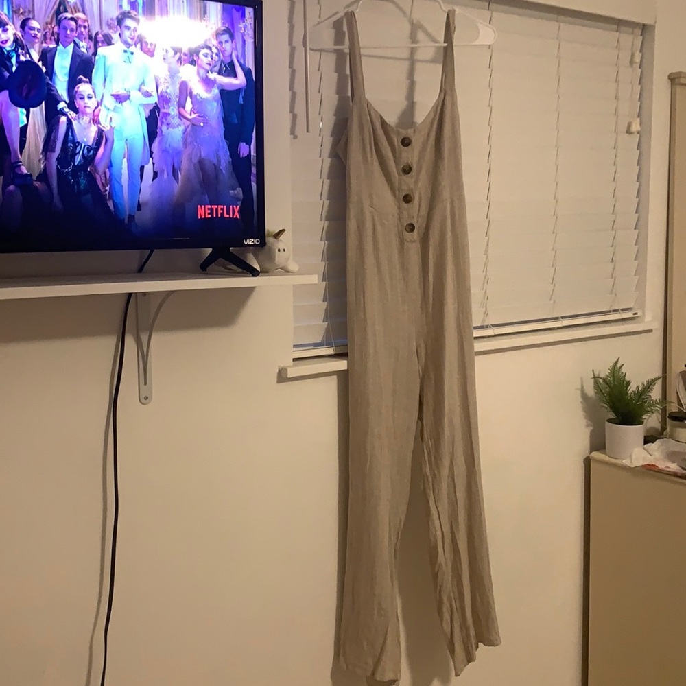 Beautiful jumpsuit ! Summer vibes